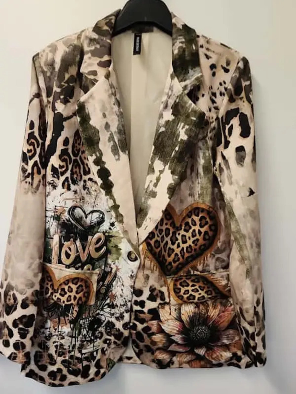 L917 | Loowie Love Life Leopard Heart Print Blazer | Beige | One Size S-L
